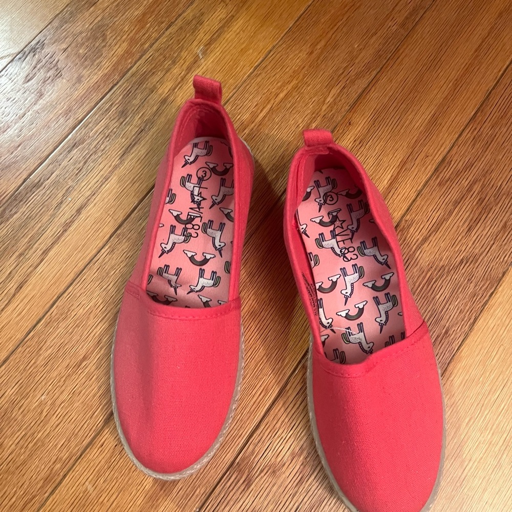 Girls pink casual flats